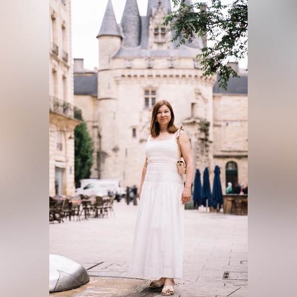 Rebecca Taylor Dresses & Skirts - Rebecca Taylor white smocked cotton dress